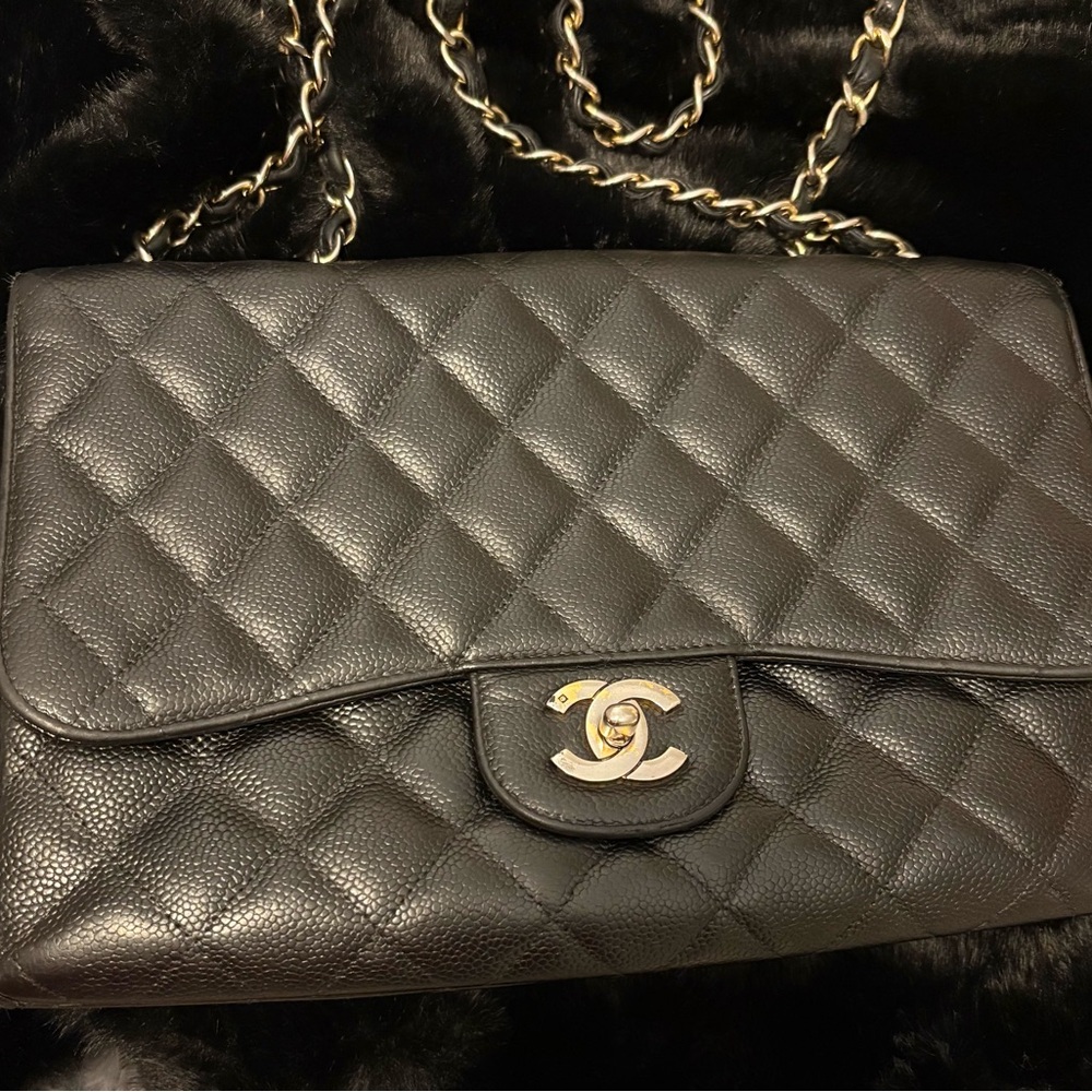 Chanel Classic Jumbo Black Quilted Shoulder Bag - Picture 9 of 15